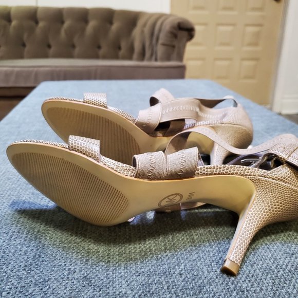 Michael Kors Strappy Heeled Sandals (NWOT) - Picture 6 of 7